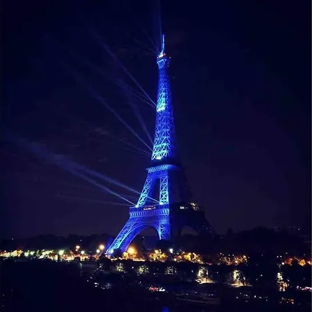 Apartment Eiffel Tower Romantic View Paris