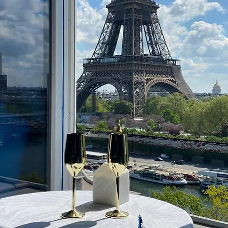 Apartment Eiffel Tower Romantic View *